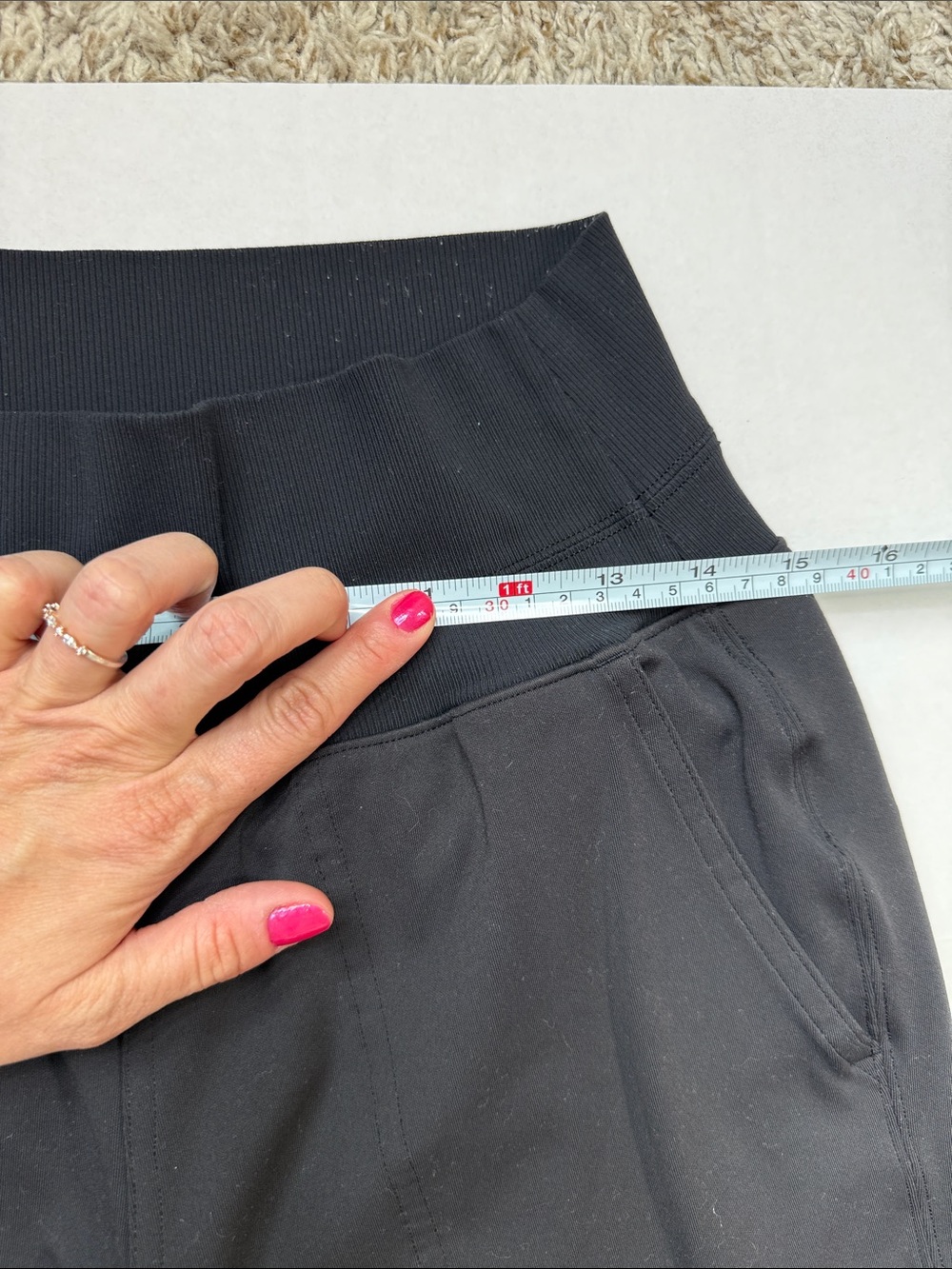 Athleta Jogger Sweatpants High Waisted Black size Womens Small - Picture 8 of 11